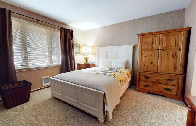 Winterset Woodland - Near Hike & Bike Trails! - Foto 5