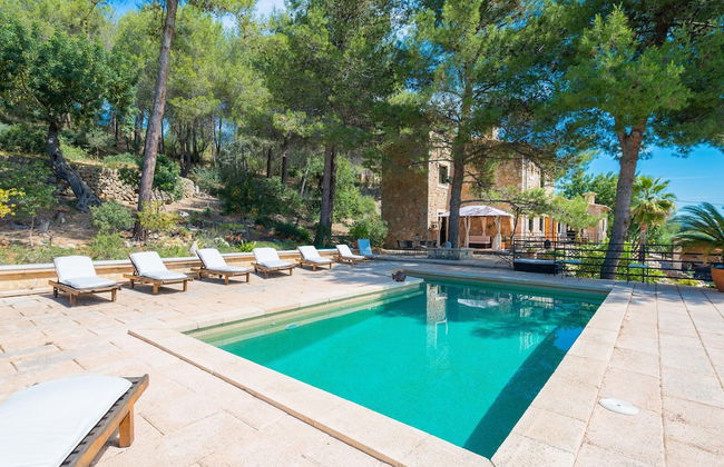 Es Pinar in Alar With 4 Bedrooms and 4 Bathrooms - Foto 2