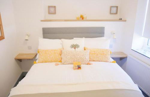 Sunset View, 2 bedrooms in the heart of Holt with parking - Foto 12