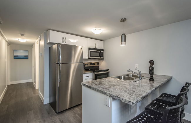 Spacious DAL & Downtown Apartments - Photo 29