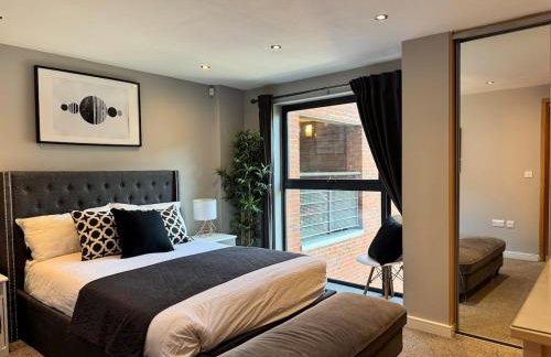 Balcony Free Parking Huge TV City Centre Apt - Foto 6