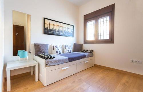 VILLA DE LUJO CLIMATIZADA. PISCINA Y JARDIN PRIVADO - Foto 12