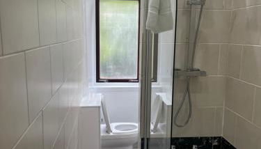 Glasgow South 2 Bedroom Apartment - Foto 2