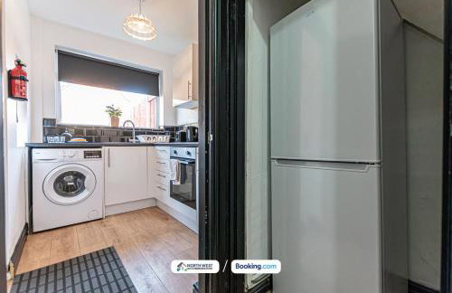 Fully Furnished 3 Bedroom House in Preston with Free Parking - Photo 5