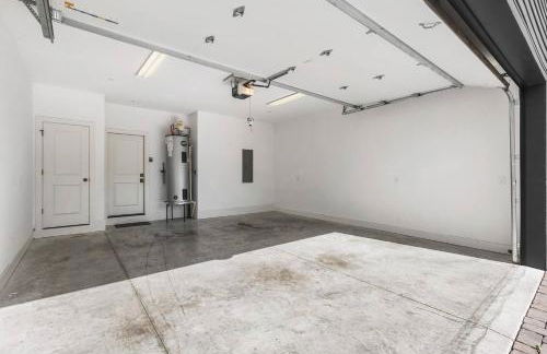 Walk to 12 South and Belmont with Garage FirePit and Patio - Foto 39