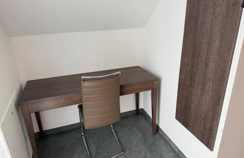 Im Tal 2 Haus - 2 WE, 5 SZ,3 Bäder, 11 Betten - Klimaanlage - Foto 42