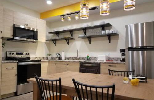 Super Close to Hot Spots in Ohio City, Cleveland - Foto 1