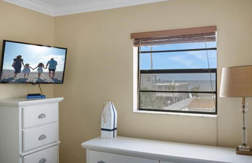 Oceanview - Heated Pool - Game Room - Steps to Beach - Sleeps 8 - Foto 58