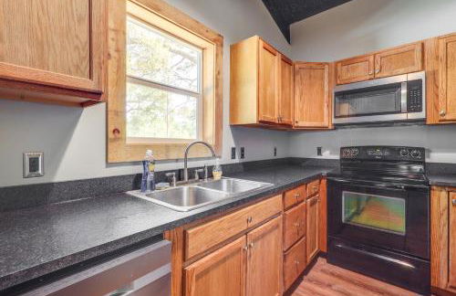 Fish and Relax! Magnolia River Cabin Hideaway - Photo 11