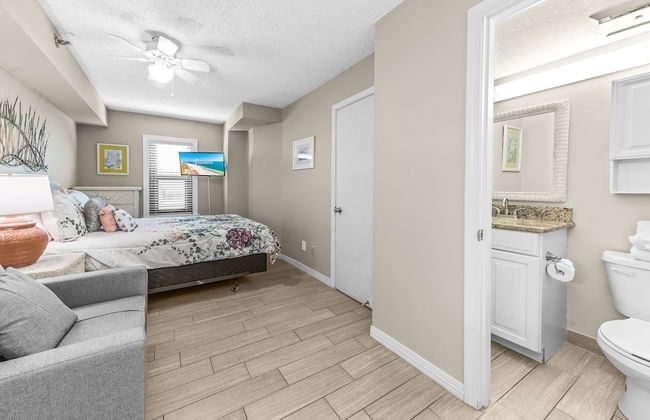 Harbor Place Condominiums by Hosteeva - Photo 5