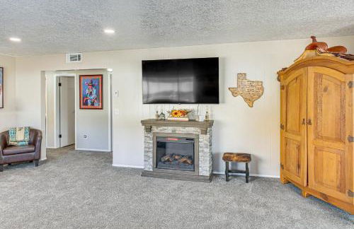 On 17-Acre Lot with Barn and Patio Rural Aztec Home - Foto 12