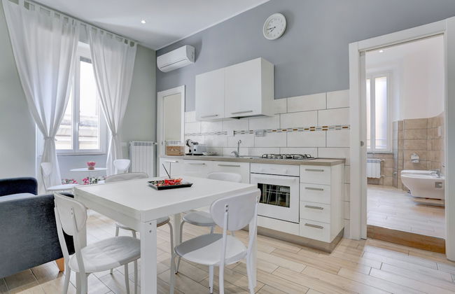 APPARTAMENTO SANTI QUATTRO 1 e 2 - COLOSSEO - Foto 24