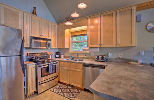 Luxe Lake Sinclair Living Private Dock and Beach! - Foto 7