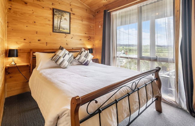 Mole Creek Cabins - Photo 17