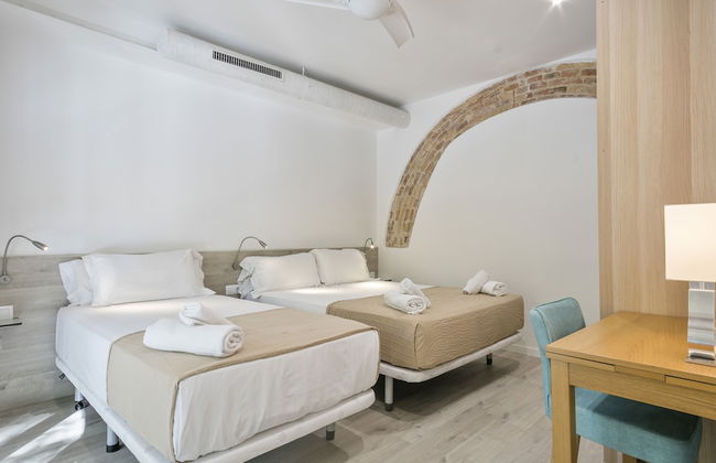 Stay Together Barcelona Apartments - Photo 24