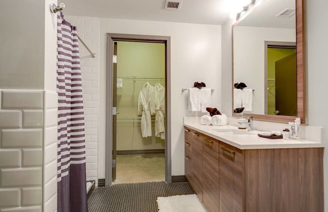 3 Bedroom Unit in Downtown Dallas with Pool & Gym - Foto 16