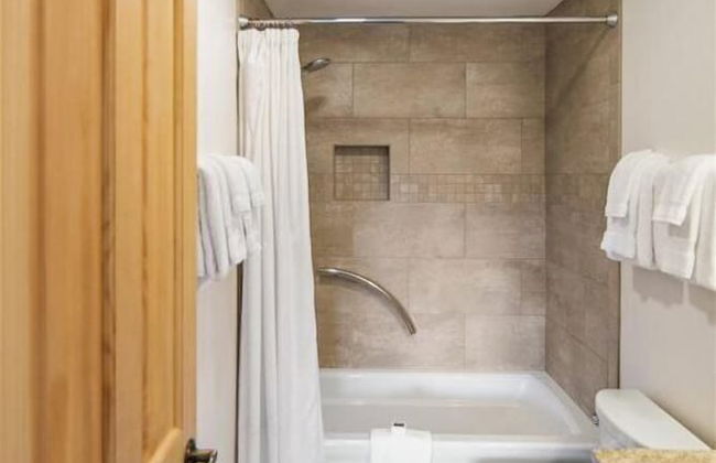 Lodge Condo 30 - Photo 11