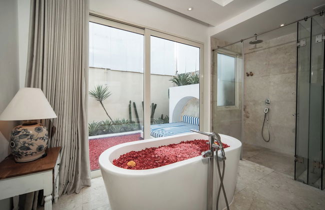 Aleva Villa Seminyak by Ini Vie Hospitality - Foto 38