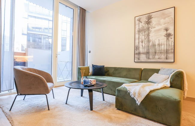 Elite LUX Holiday Homes - Enchanting 1BR Apt Games Pool Gym Access in Arjan Dubai - Photo 1