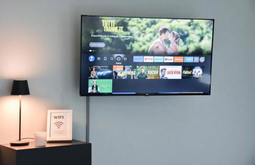 Beautiful apartment on the lake, pool & parking - Nr 123 - Photo 11