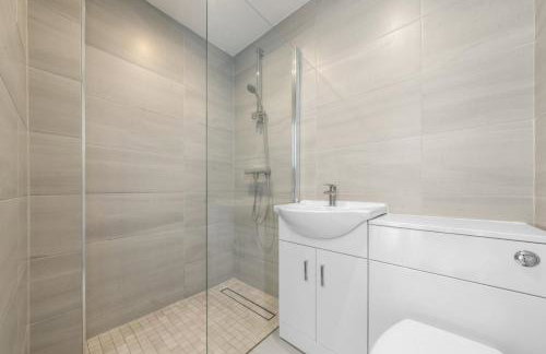 Large 5 Bedroom House Perfect For Group Stays - Free Parking - Near Glasgow - Perfect For Contractors - Foto 18