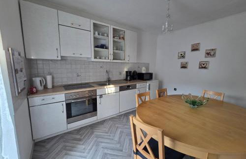 Monteur-, Ferienwohnung mit Balkon in Hanau bei Frankfurt und Aschaffenburg - Photo 3