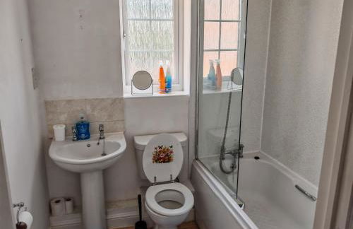 2 bed Flat near Corby Town Centre - Photo 10