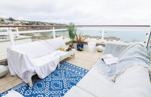 NEW! Stunning 2 Bed Beach Front Penthouse Apartment - Topaz, Compass Point - Foto 52