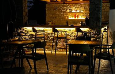 Ninemia Naxos Suites - Photo 2