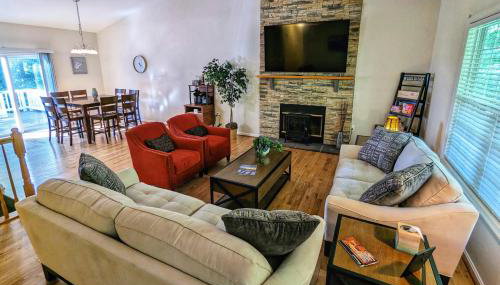 Mountain Getaway - 7 beds, 2 King - Large Common Area - Foto 2