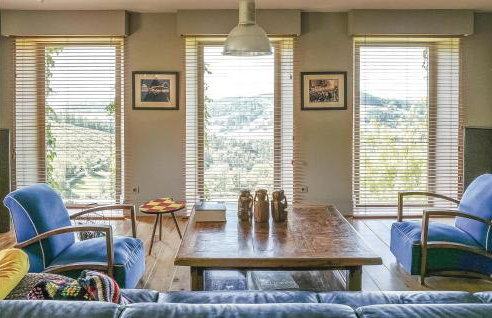 Lovely Home In Thizy-Les-Bourgs - Foto 28