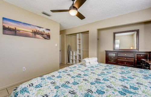 Fire Pit! Family Getaway, 6 Mi to Beach Access - Foto 16