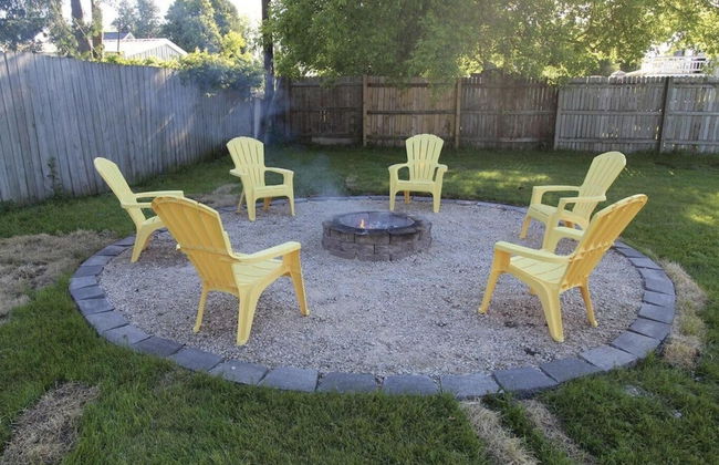 Small Town Retreat- 5br- Movie Theater Room - Foto 3