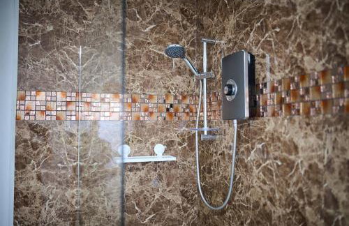 Stunning 2BR Apt - Central High Street Location - Foto 14