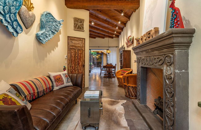 Casa Esperanza, 2BR Designer Charm + Rooftop Views - Foto 17