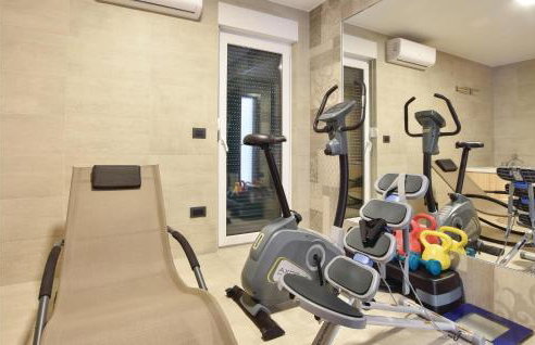 Beautiful Home In Omis With Sauna - Photo 35