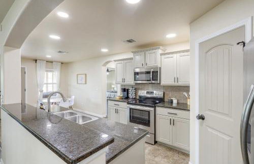 8 Mi to Fort Cavazos! Modern Home with Fire Pit - Foto 11