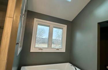 Spacious 4-bed family home with park views - Foto 19