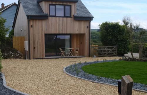 The Cabin at Ropewalk - Photo 1