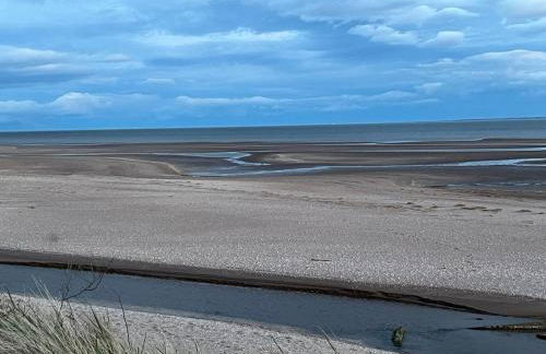 4-Bed Seaside Dream House - Sleeps 8 & Parking - Foto 40