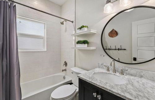 Cozy Chic Home in Downtown Loveland! - Foto 28