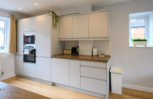 Dings House With FREE Parking In Super Central South West City Location By STAE-Homes - Foto 6