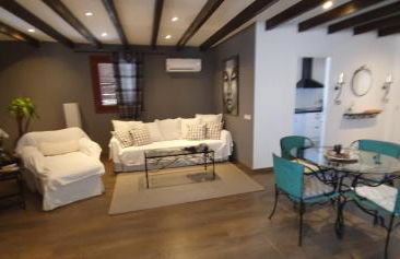 Edificio Can Roses - Foto 1