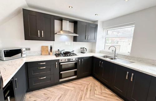 Marham House by Blue Skies Stays - Photo 11