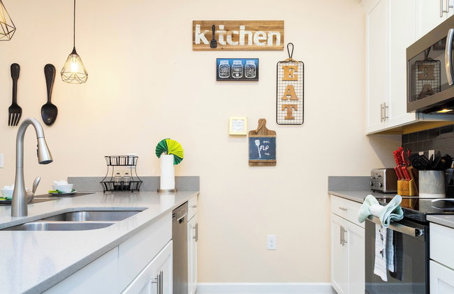 Magnificent 5Bd w/ Pool Close to Disney @Storey Lake 4800 - Foto 33