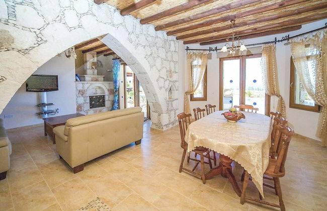 Villa Stavroulla - Photo 2