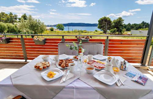 Elegant Holiday House 3D by the Sea with pool and included breakfast - Photo 28