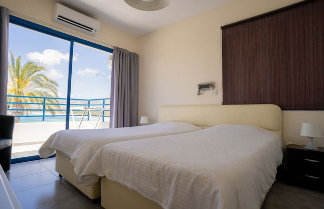 Vrachia Beach Hotel & Suites - Adults only - Photo 24