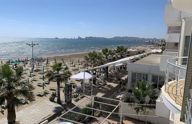 Wave Beachfront Apartments - Foto 32