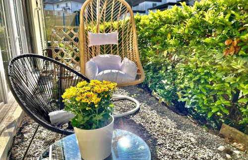 RelaxApartments BLACK FOREST DIAMOND direkt an der Hornberger Freilichtbühne - Sonnenterrasse mit Blick auf das Hornberger Schloss, schnelles Internet, für bis zu 2 Personen - Foto 2